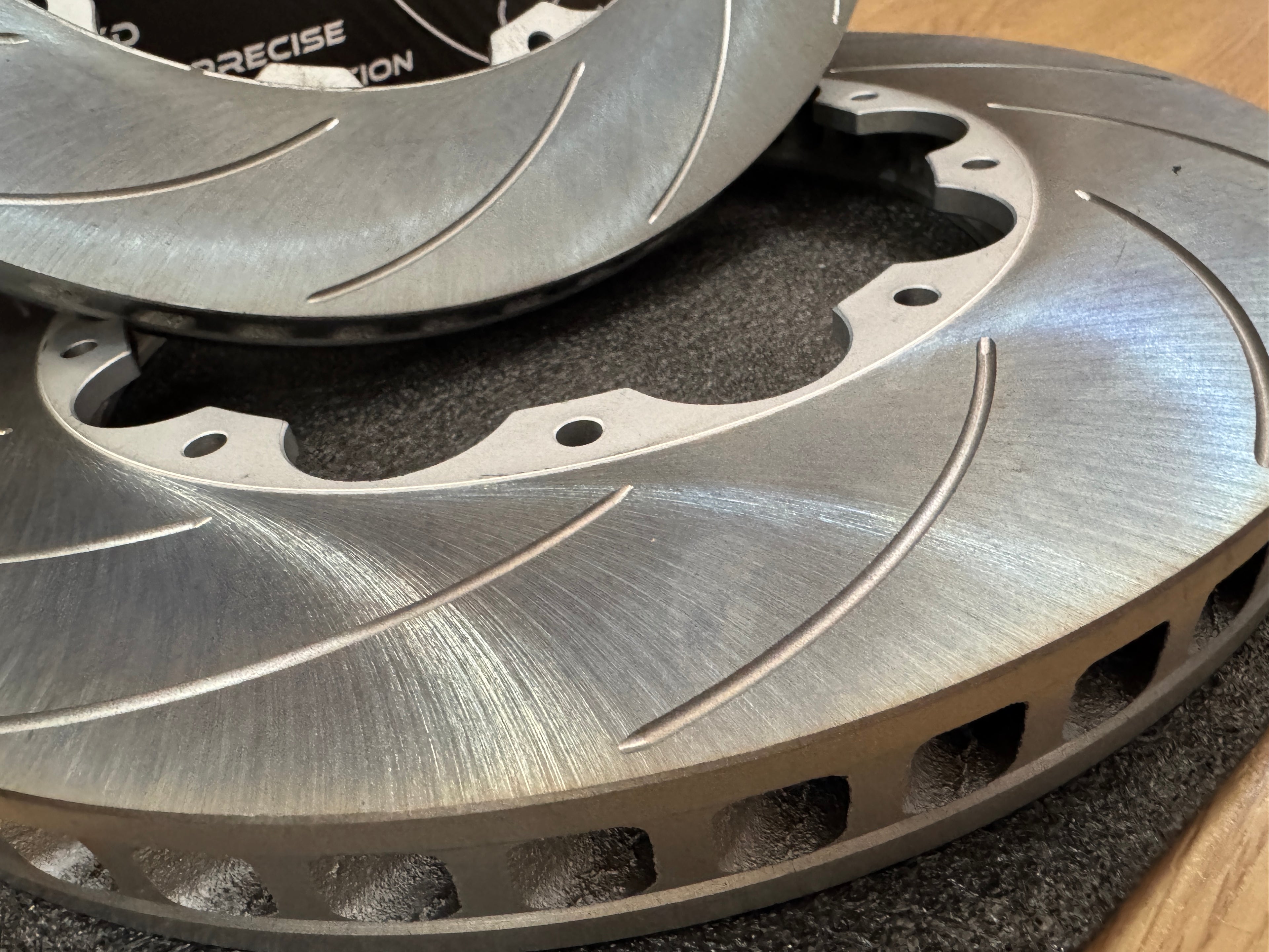 2x KPR HT5S FLAT DISC ROTOR 355 X 32MM slot REPLACEMENT BREMBO BRAKE CALIPERS -BIG BRAKE KIT (Copy)