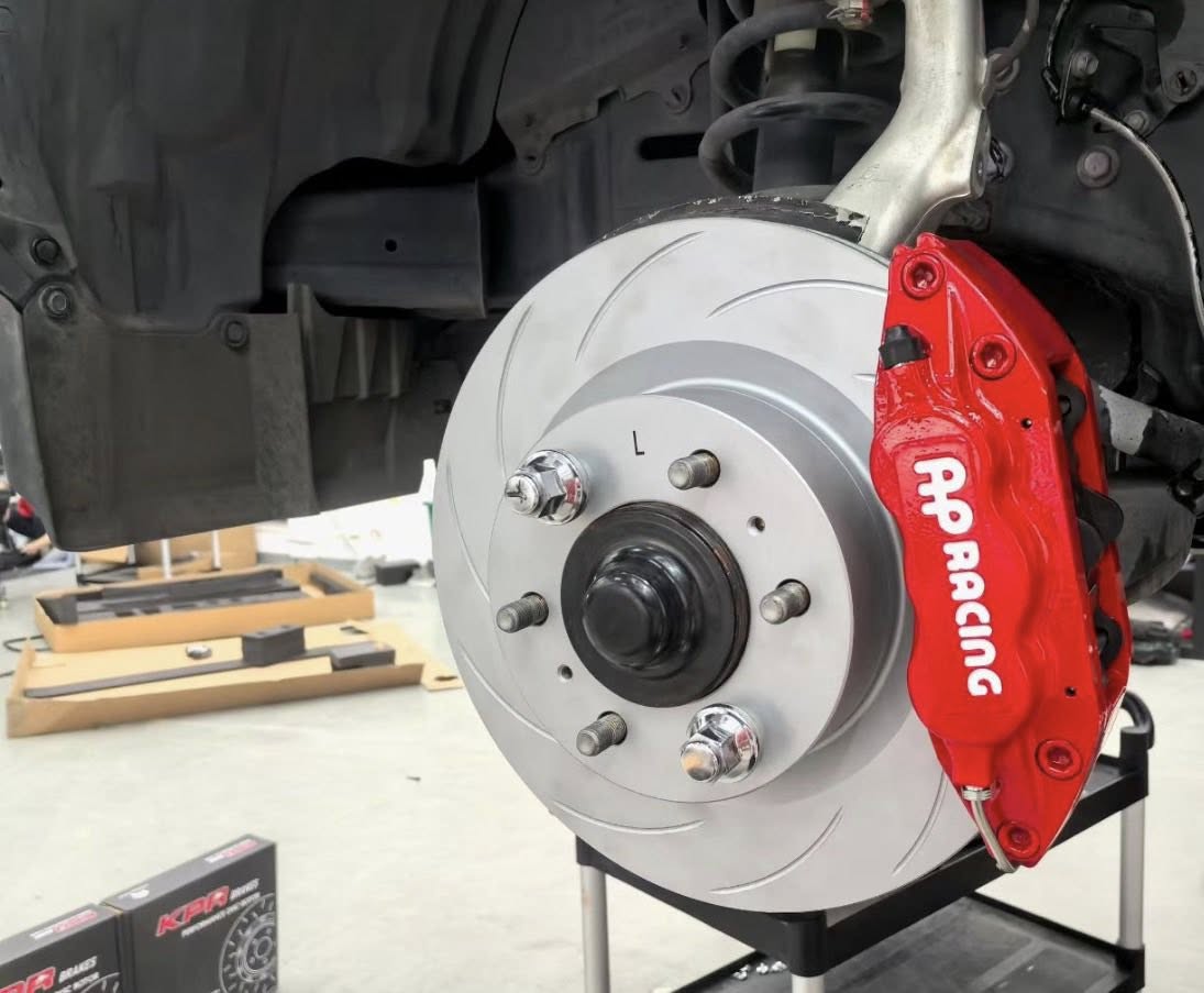 SUITS TOYOTA Landcruiser Prado J250 LC250 -AP Racing CP7040 6POT Calipers + Performance HT4S KPR SLOTTED Rotors + Street Pro Brake Pads + Good Ridge Braided Brake Hose/Line Kit - Bolt-on - Full Big Brake Kit - Front