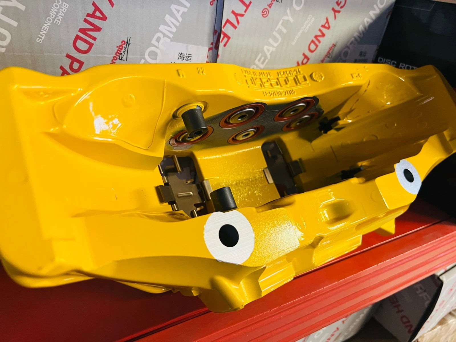 2 X Genuine OEM AKEBONO 10 POT LARGE CALIPER X 2 YELLOW FIT AUDI BMW VW Porsche