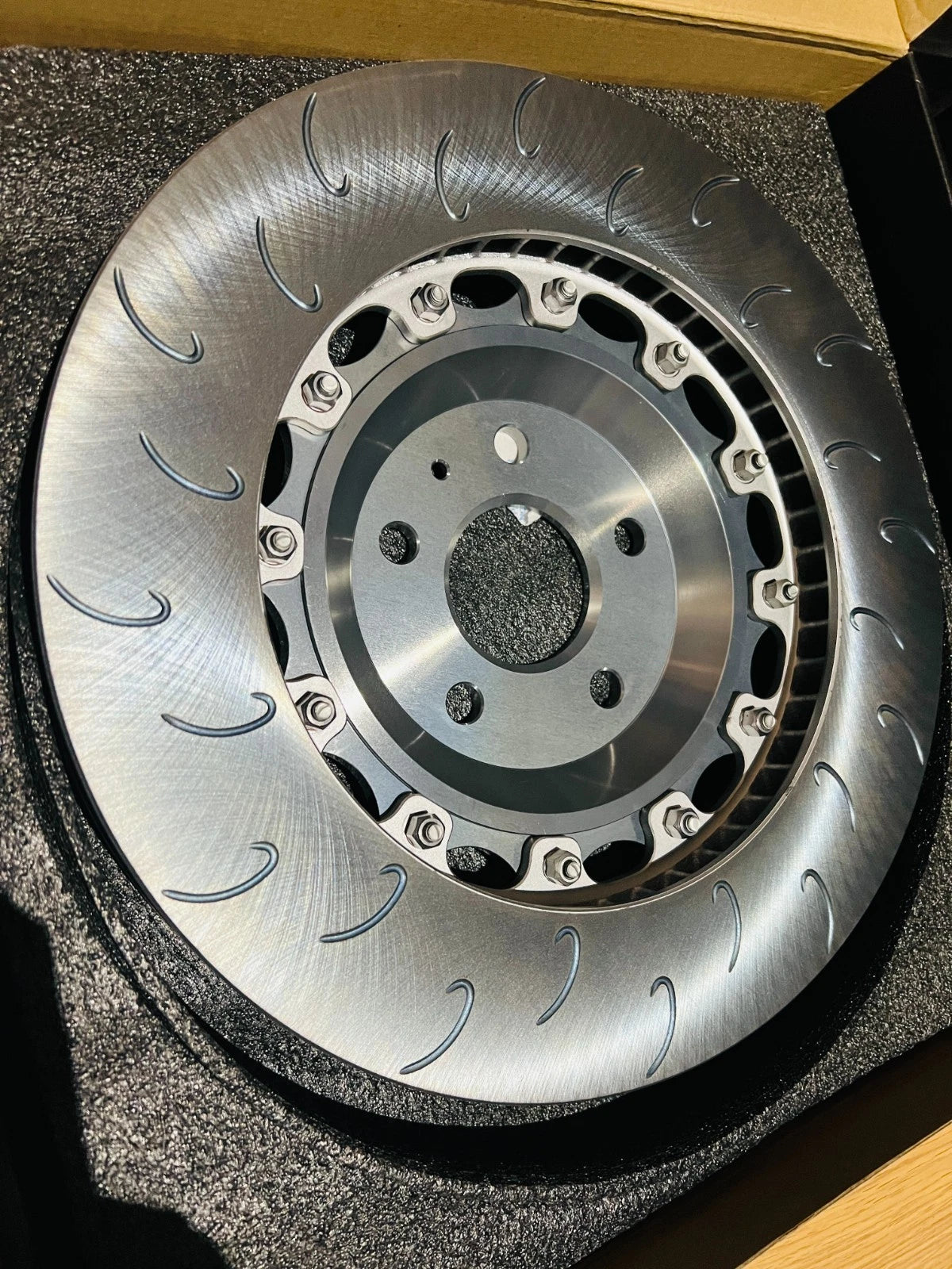 BIG DEAL-  2X KPR HT6S HTAT TREATED PERFORMANCE BRAKE ROTOR 362MM + METAL CALIPER BRACKET FOR AP RACING CP9665 PRO 5000R SUITS AUDI  RS3 8V AUDI