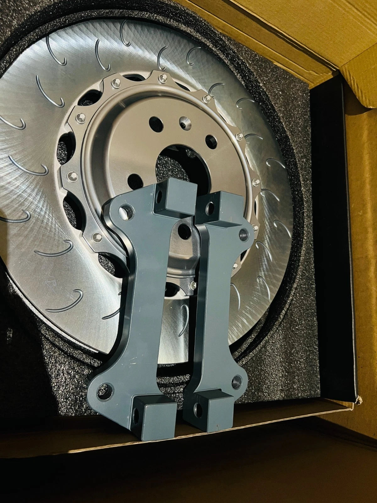 BIG DEAL-  2X KPR HT6S HTAT TREATED PERFORMANCE BRAKE ROTOR 362MM + METAL CALIPER BRACKET FOR AP RACING CP9665 PRO 5000R SUITS AUDI  RS3 8V AUDI