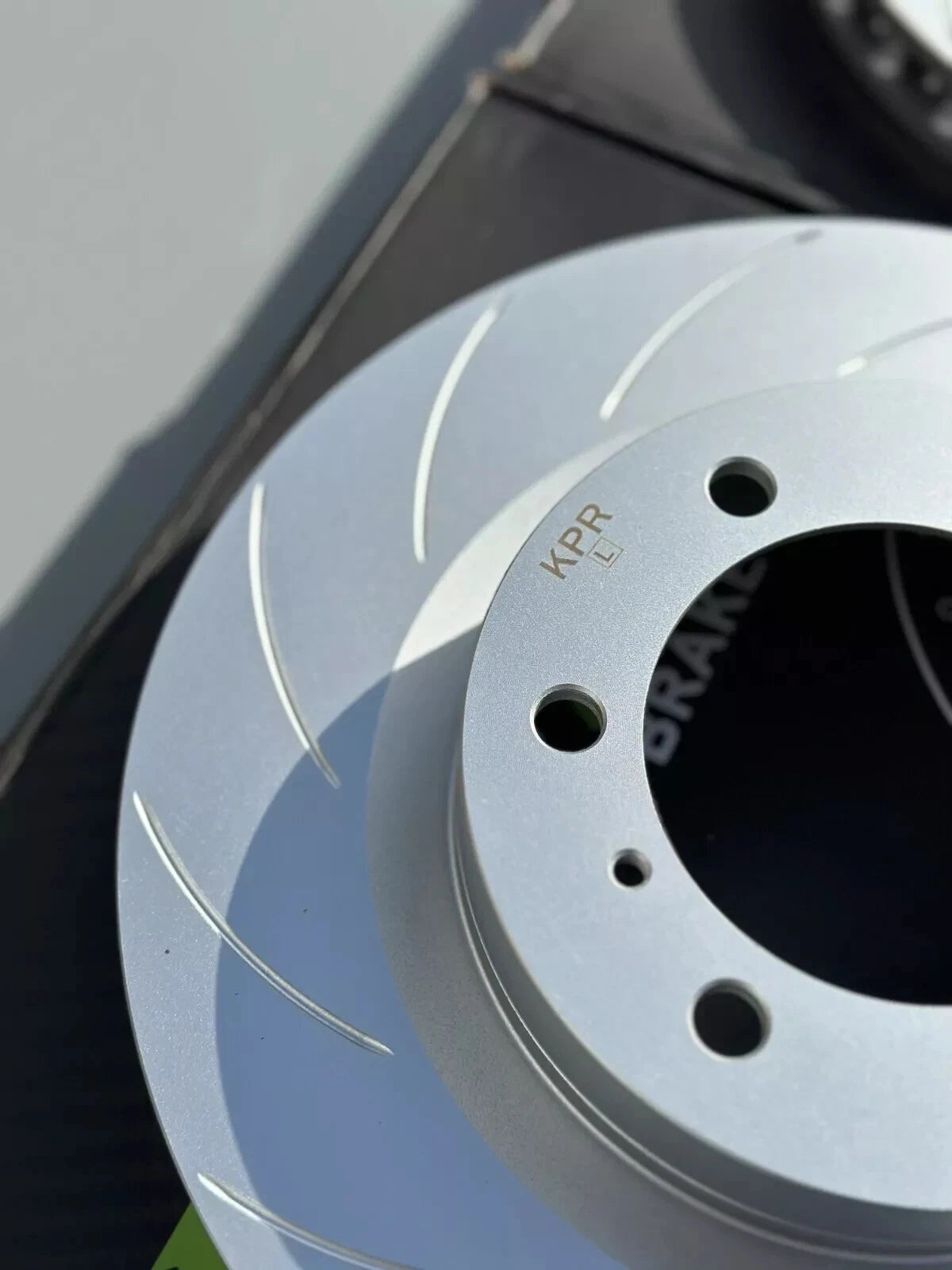 SPECIAL OFFER -  KPR BRAKES 4X4 4WD UPGRADE SOLUTION - SLOTTED ROTORS + HD 4WD PADS FOR TOYOTA PRADO 150 J150 LC150 (GDJ150 / GRJ150) REAR